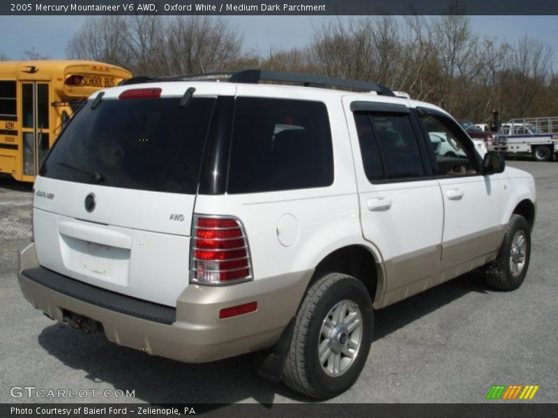 Oxford White / Medium Dark Parchment 2005 Mercury Mountaineer V6 AWD