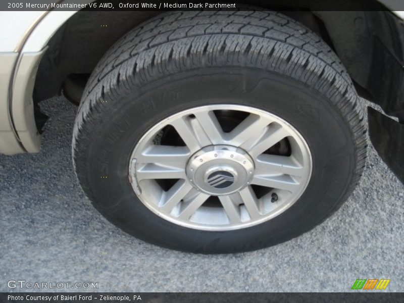 Oxford White / Medium Dark Parchment 2005 Mercury Mountaineer V6 AWD