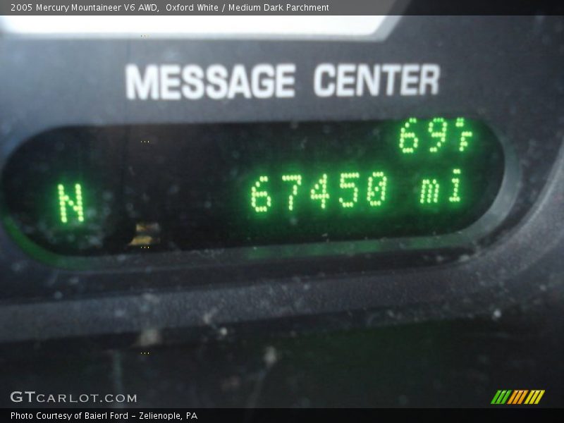 Oxford White / Medium Dark Parchment 2005 Mercury Mountaineer V6 AWD