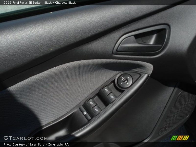 Black / Charcoal Black 2012 Ford Focus SE Sedan