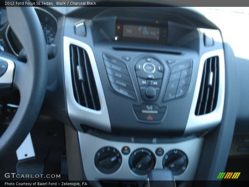 Black / Charcoal Black 2012 Ford Focus SE Sedan