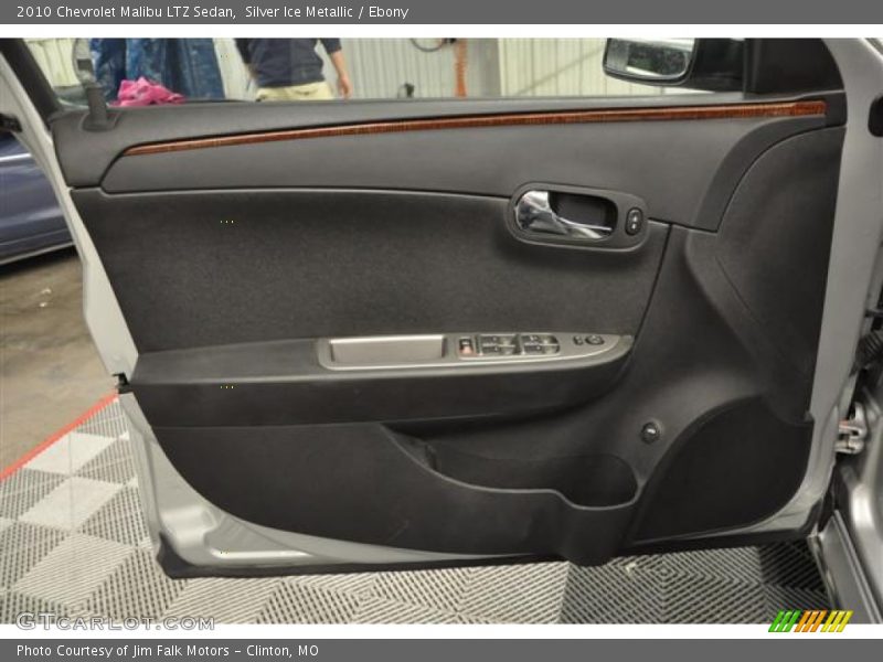 Silver Ice Metallic / Ebony 2010 Chevrolet Malibu LTZ Sedan