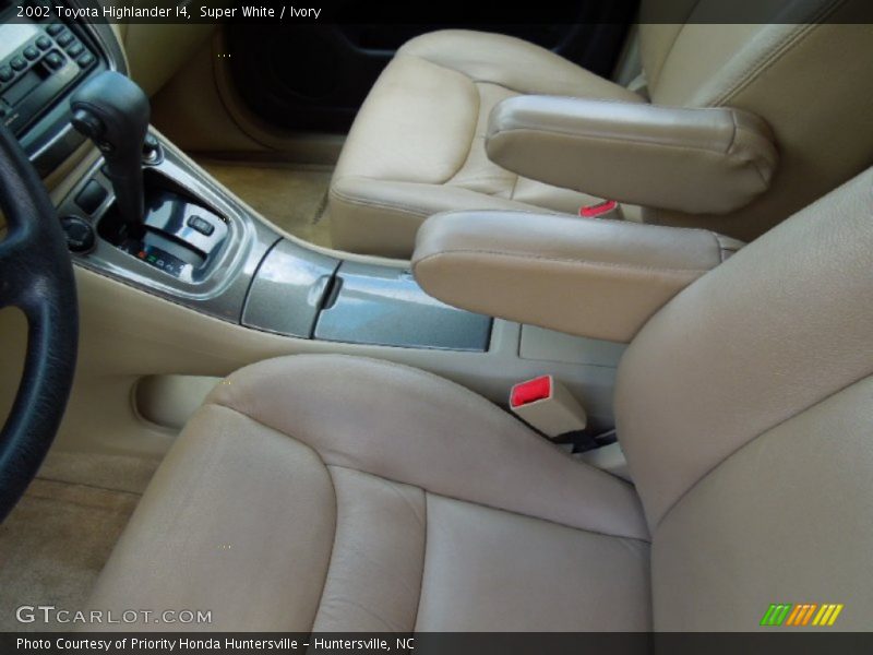 Super White / Ivory 2002 Toyota Highlander I4