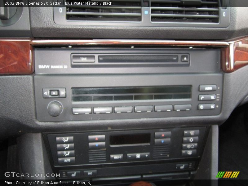 Controls of 2003 5 Series 530i Sedan