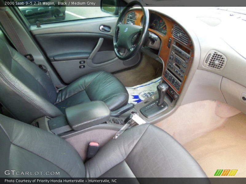 Black / Medium Grey 2000 Saab 9-5 2.3t Wagon
