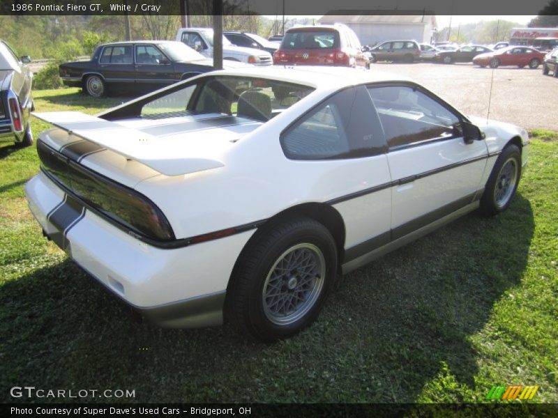 White / Gray 1986 Pontiac Fiero GT