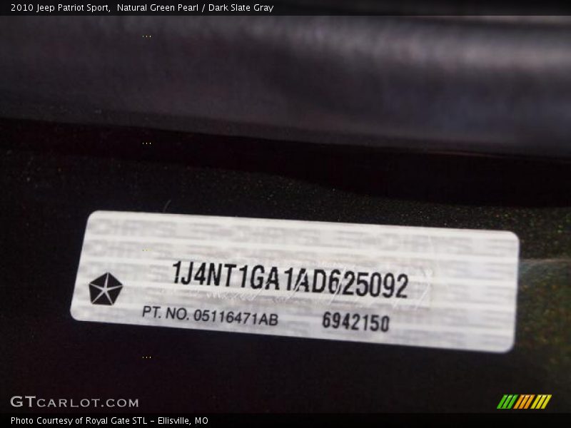 Natural Green Pearl / Dark Slate Gray 2010 Jeep Patriot Sport