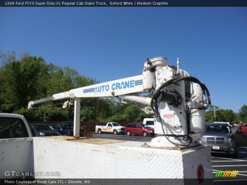  1999 F550 Super Duty XL Regular Cab Stake Truck Oxford White