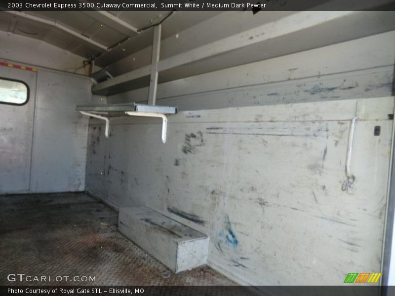 Summit White / Medium Dark Pewter 2003 Chevrolet Express 3500 Cutaway Commercial