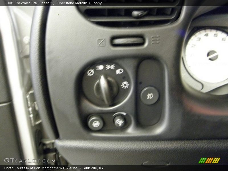 Silverstone Metallic / Ebony 2006 Chevrolet TrailBlazer SS