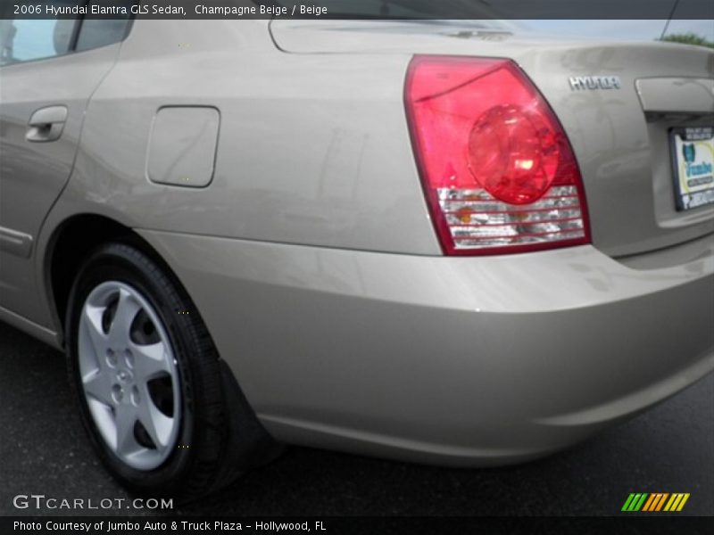 Champagne Beige / Beige 2006 Hyundai Elantra GLS Sedan