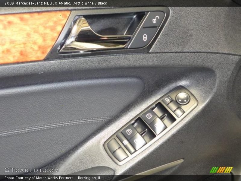 Arctic White / Black 2009 Mercedes-Benz ML 350 4Matic
