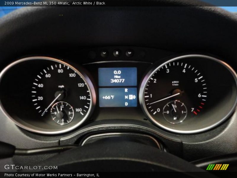 Arctic White / Black 2009 Mercedes-Benz ML 350 4Matic