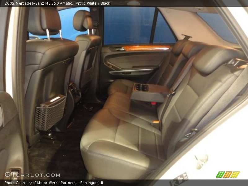 Arctic White / Black 2009 Mercedes-Benz ML 350 4Matic