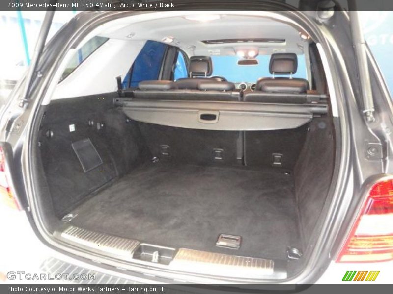 Arctic White / Black 2009 Mercedes-Benz ML 350 4Matic
