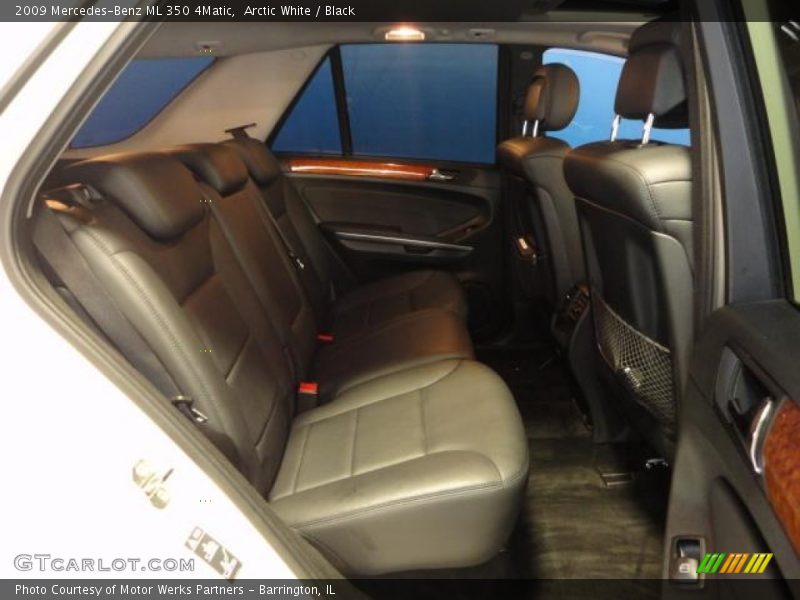Arctic White / Black 2009 Mercedes-Benz ML 350 4Matic