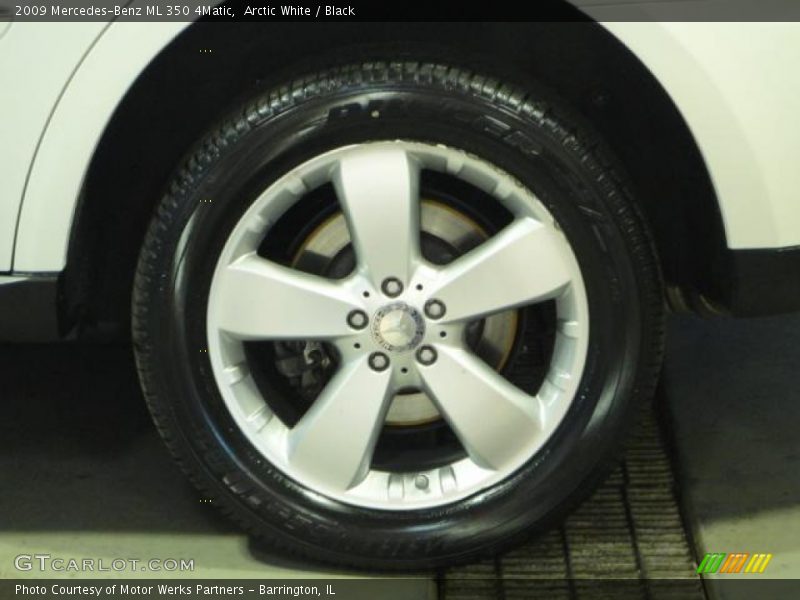 Arctic White / Black 2009 Mercedes-Benz ML 350 4Matic