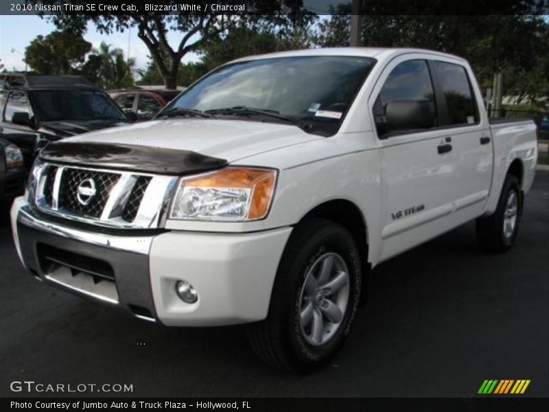 Blizzard White / Charcoal 2010 Nissan Titan SE Crew Cab