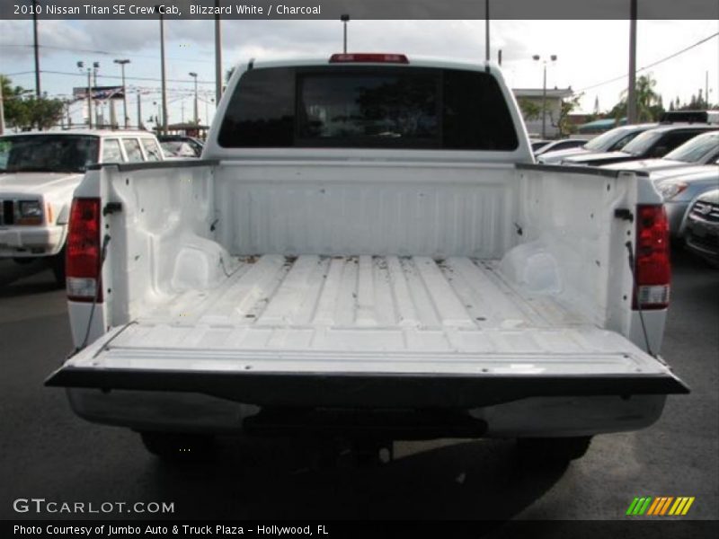 Blizzard White / Charcoal 2010 Nissan Titan SE Crew Cab