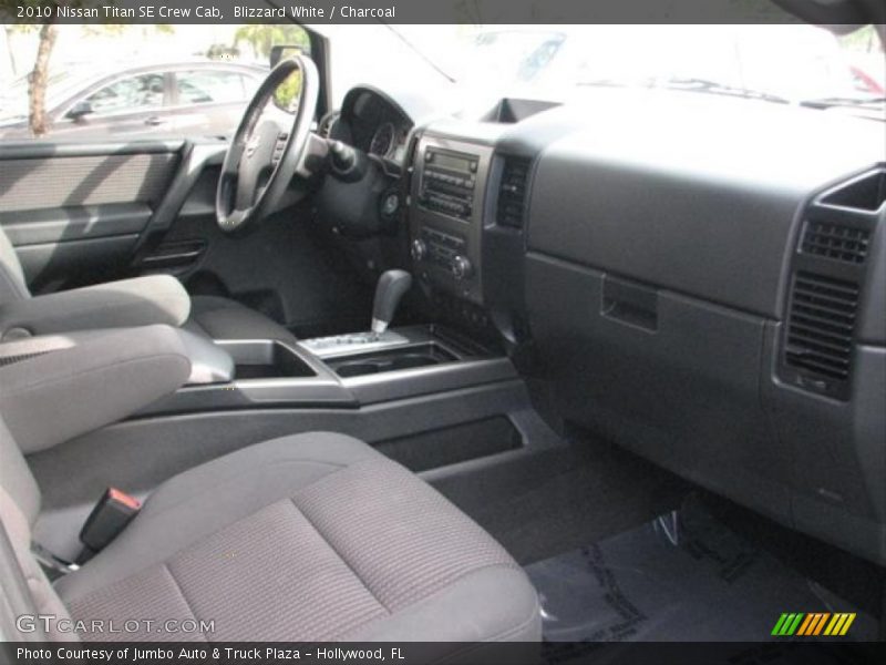 Blizzard White / Charcoal 2010 Nissan Titan SE Crew Cab