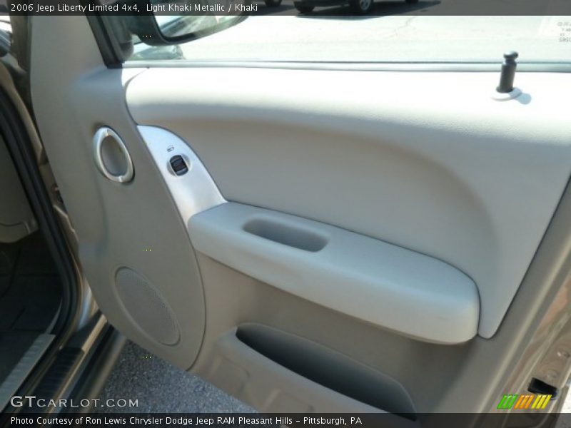 Light Khaki Metallic / Khaki 2006 Jeep Liberty Limited 4x4
