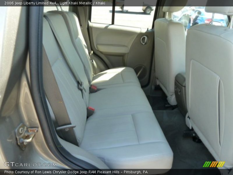 Light Khaki Metallic / Khaki 2006 Jeep Liberty Limited 4x4