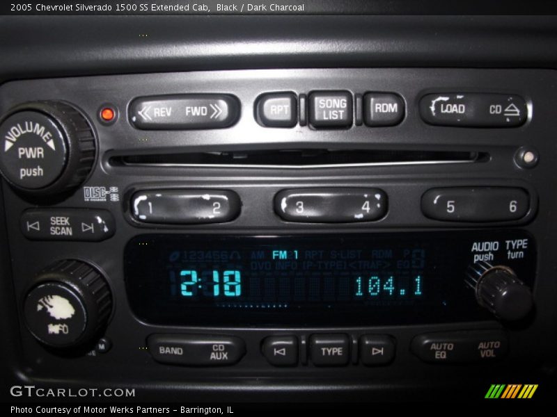 Audio System of 2005 Silverado 1500 SS Extended Cab