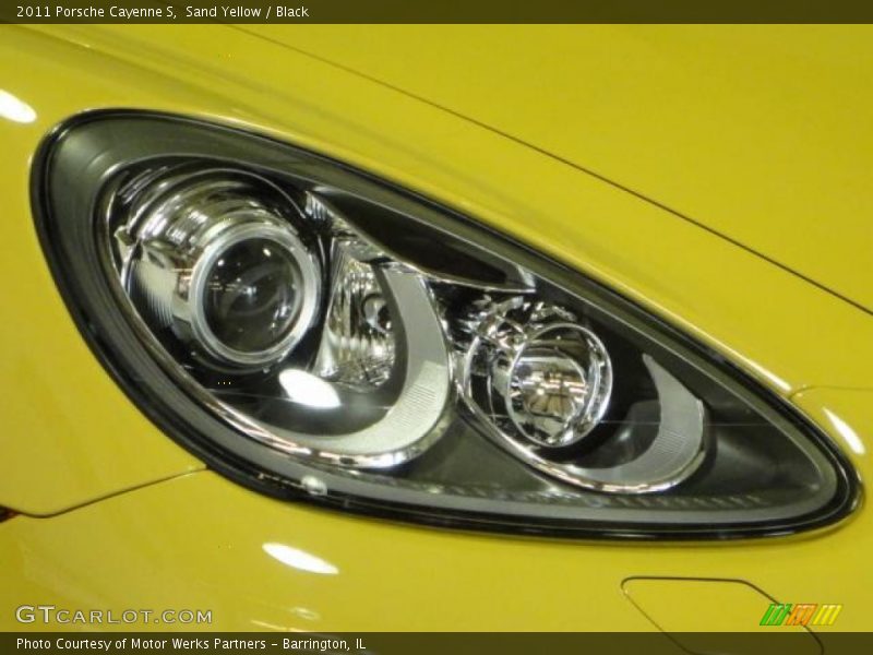 Sand Yellow / Black 2011 Porsche Cayenne S