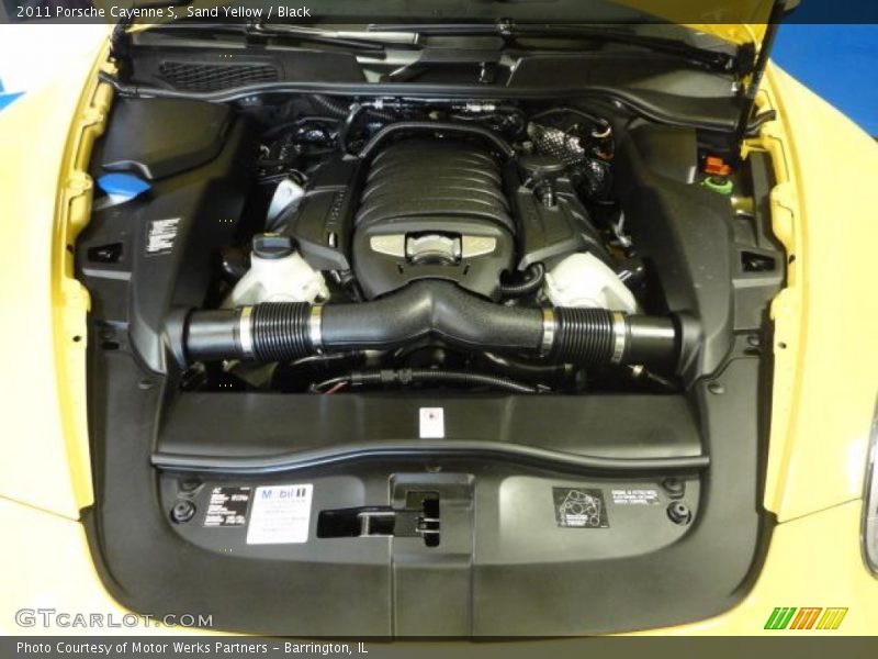 Sand Yellow / Black 2011 Porsche Cayenne S