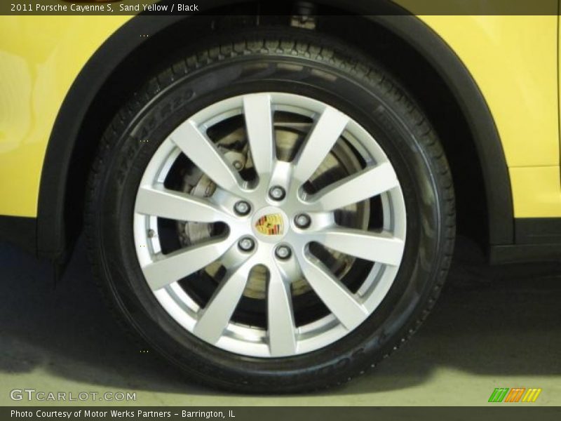 Sand Yellow / Black 2011 Porsche Cayenne S