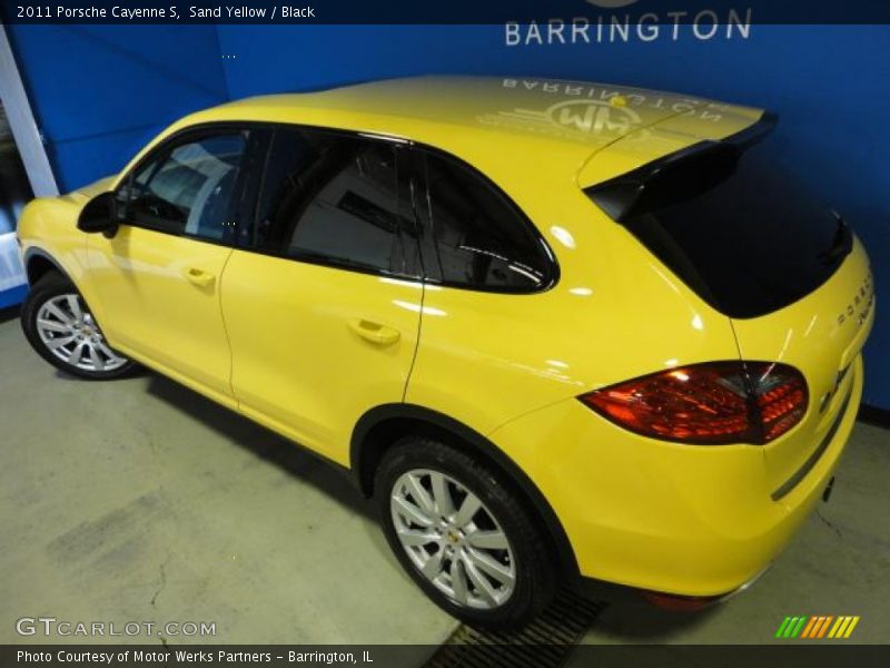 Sand Yellow / Black 2011 Porsche Cayenne S
