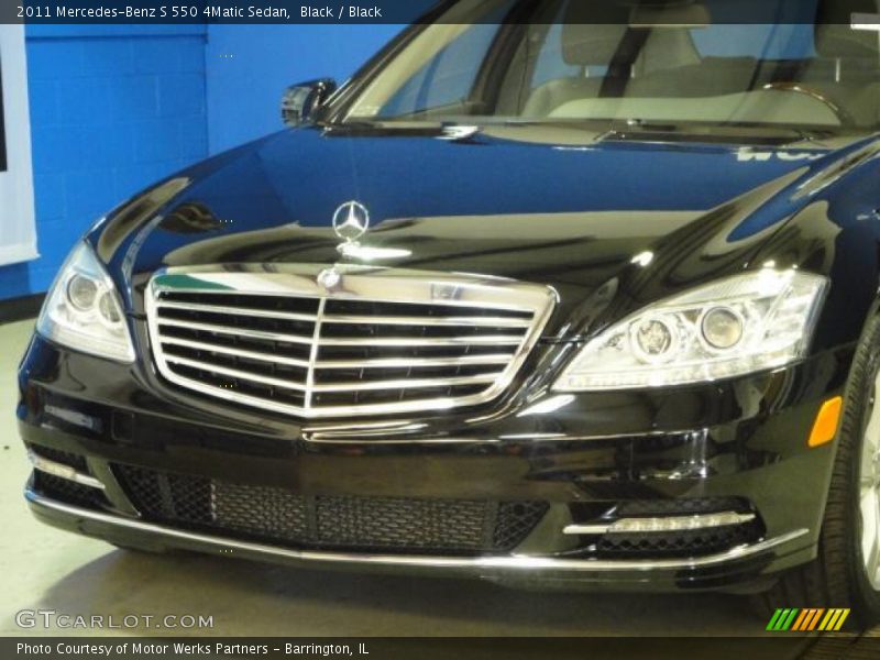 Black / Black 2011 Mercedes-Benz S 550 4Matic Sedan