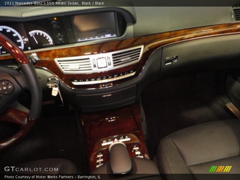Black / Black 2011 Mercedes-Benz S 550 4Matic Sedan