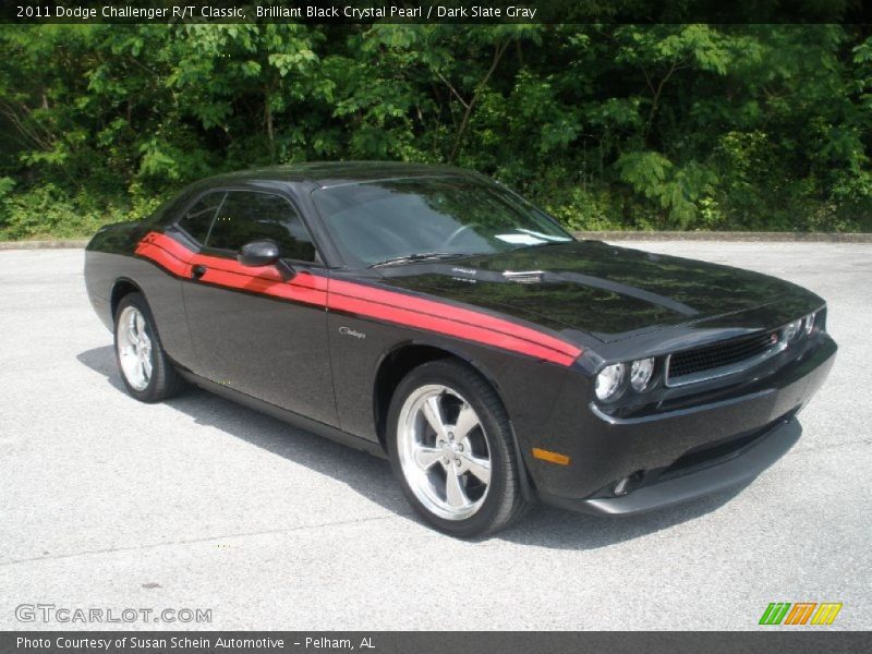 Front 3/4 View of 2011 Challenger R/T Classic