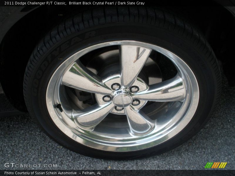 Brilliant Black Crystal Pearl / Dark Slate Gray 2011 Dodge Challenger R/T Classic