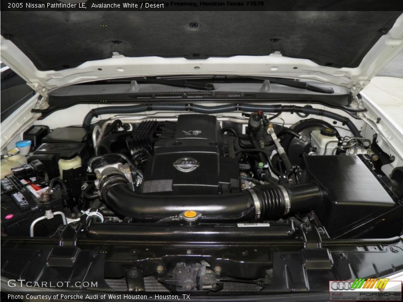 Avalanche White / Desert 2005 Nissan Pathfinder LE