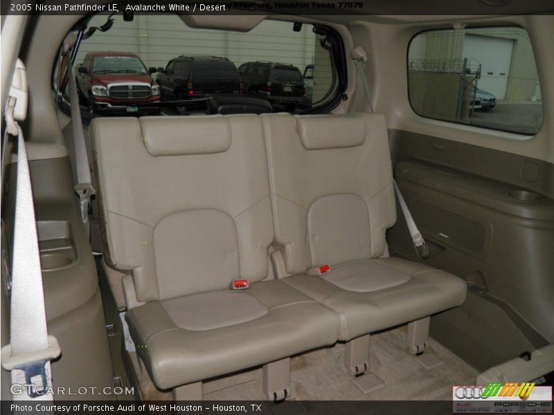 Avalanche White / Desert 2005 Nissan Pathfinder LE