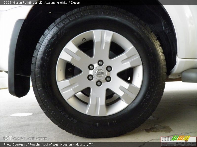 Avalanche White / Desert 2005 Nissan Pathfinder LE