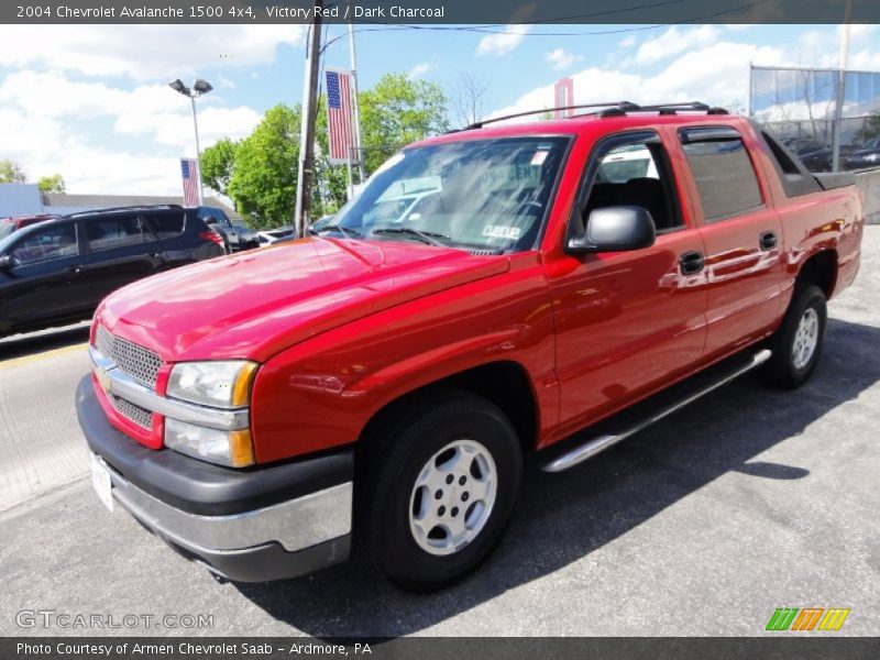 Victory Red / Dark Charcoal 2004 Chevrolet Avalanche 1500 4x4
