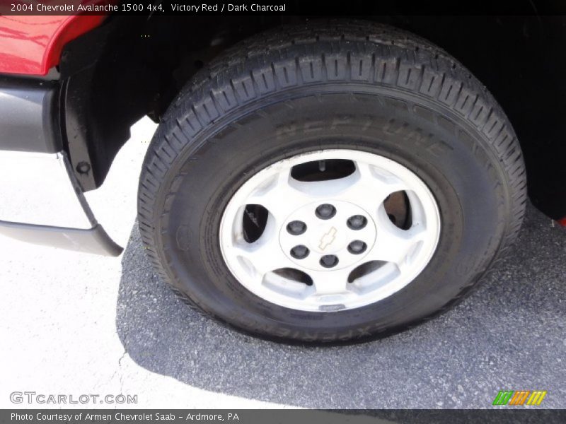 Victory Red / Dark Charcoal 2004 Chevrolet Avalanche 1500 4x4