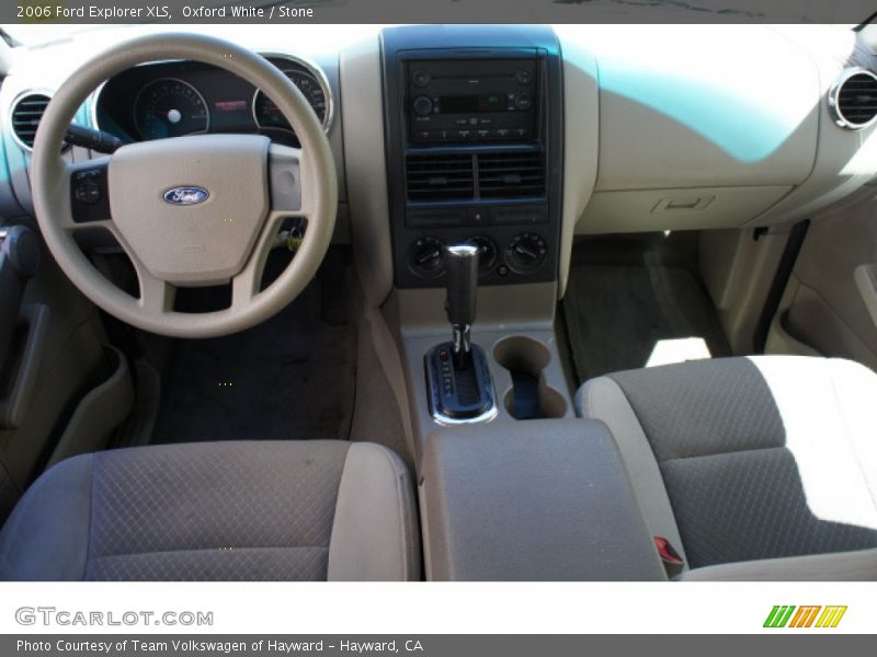 Oxford White / Stone 2006 Ford Explorer XLS