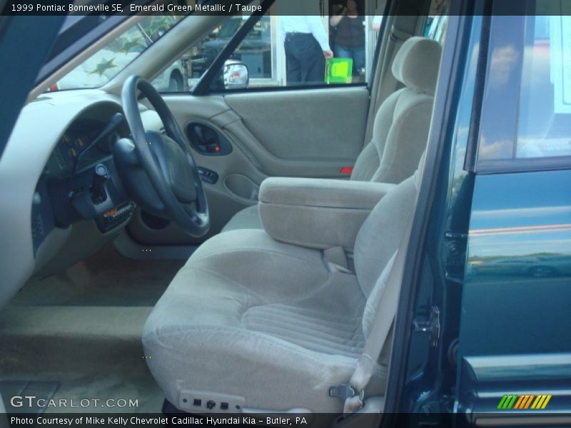 Emerald Green Metallic / Taupe 1999 Pontiac Bonneville SE