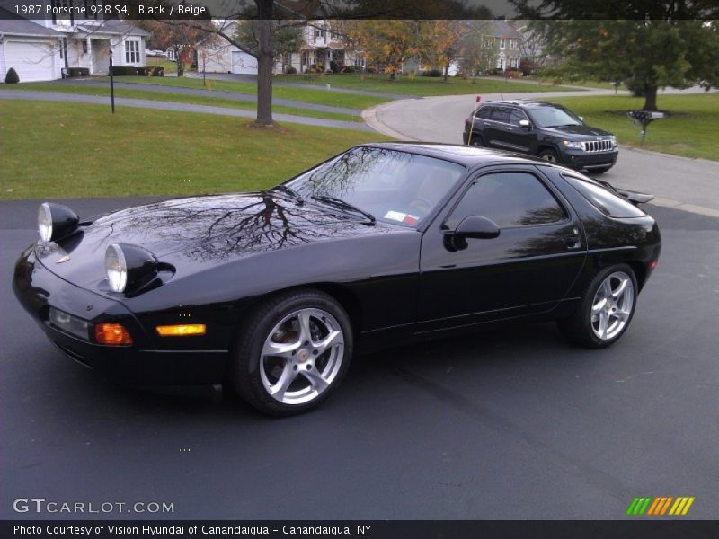 Black / Beige 1987 Porsche 928 S4