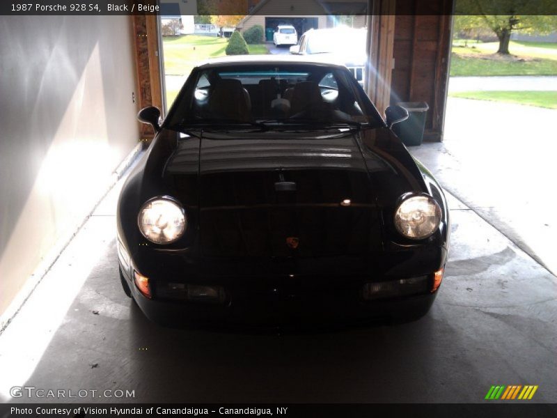 Black / Beige 1987 Porsche 928 S4