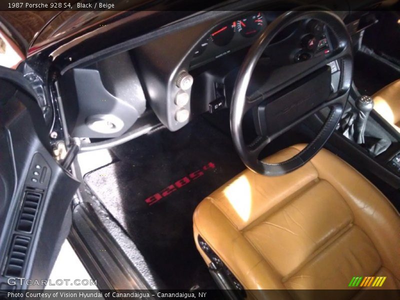Black / Beige 1987 Porsche 928 S4
