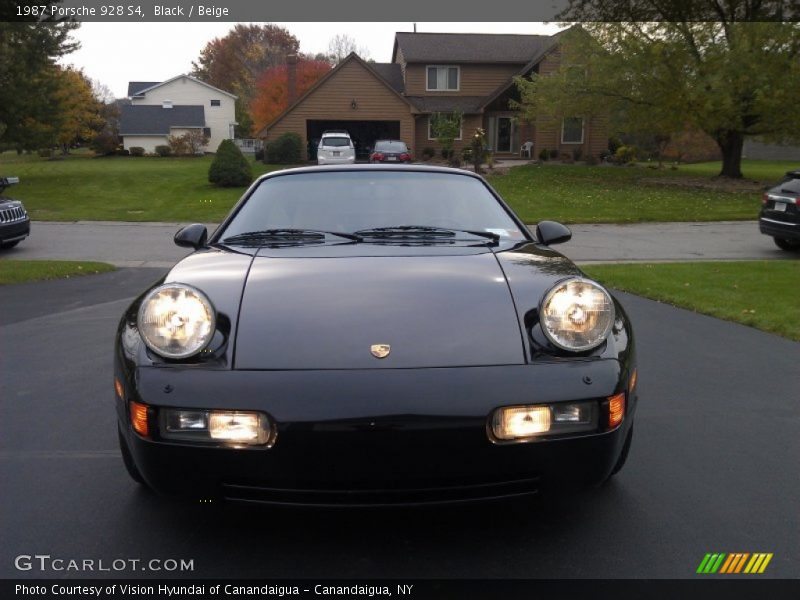 Black / Beige 1987 Porsche 928 S4
