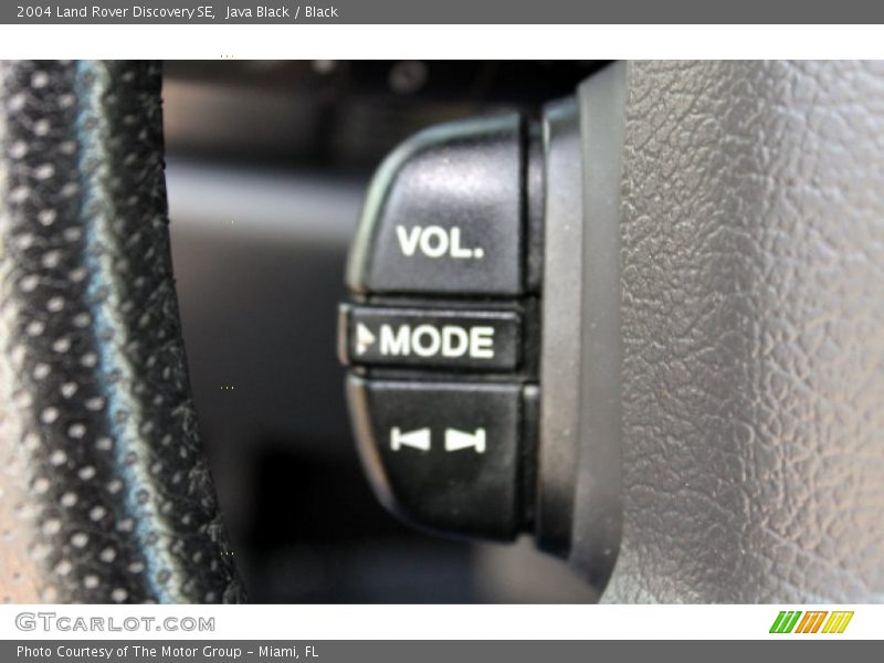 Java Black / Black 2004 Land Rover Discovery SE