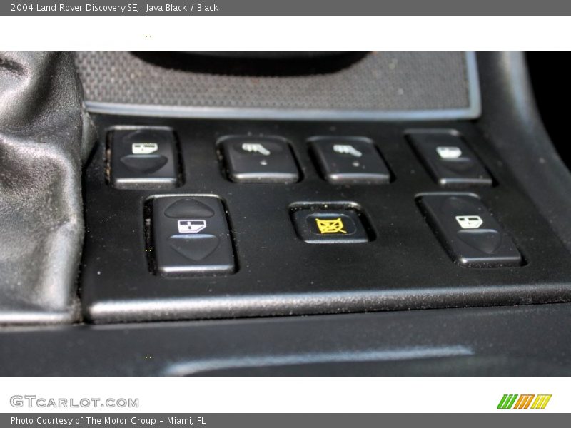 Java Black / Black 2004 Land Rover Discovery SE