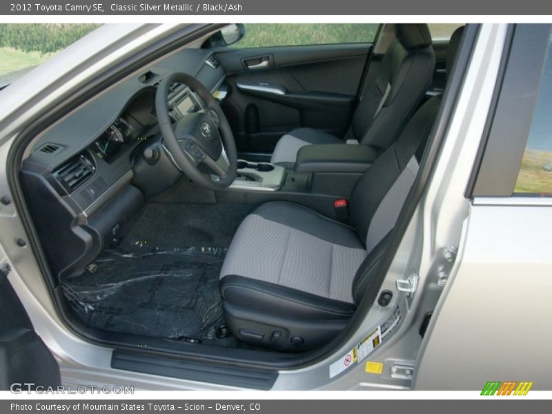 Classic Silver Metallic / Black/Ash 2012 Toyota Camry SE