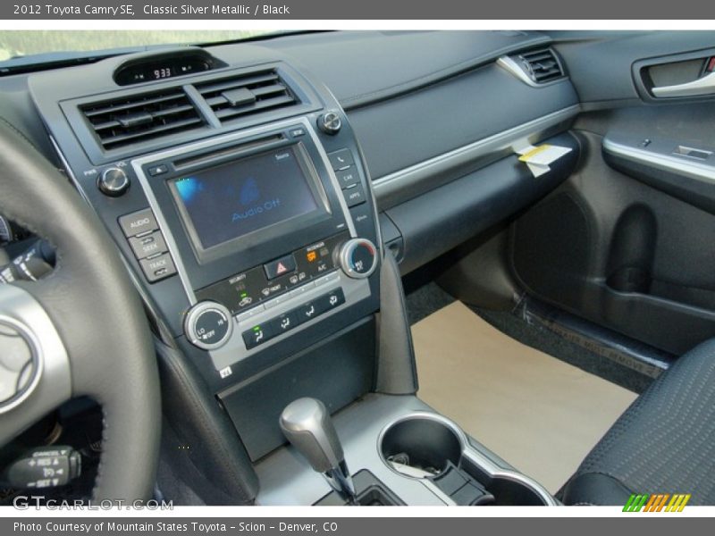Classic Silver Metallic / Black 2012 Toyota Camry SE